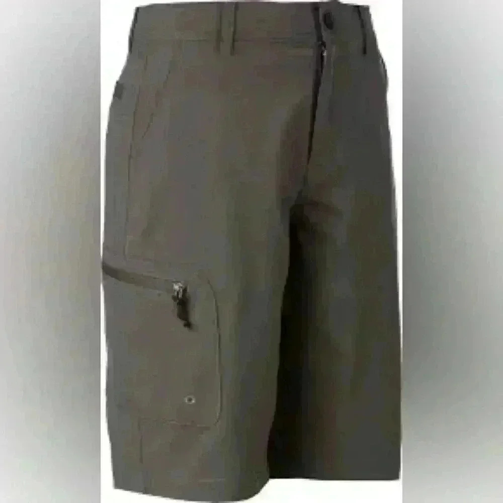 Magellan Outdoors Boys' Falcon Lake Hybrid Fishing Shorts